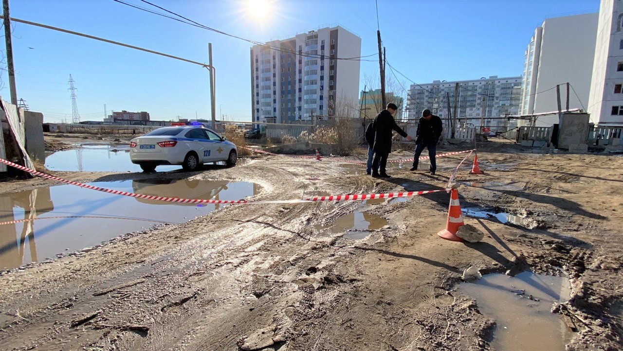 В Якутске погибла женщина после того, как была сбита большегрузом