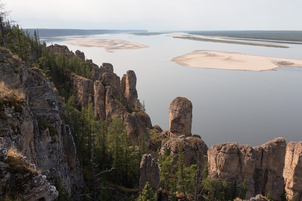 Ленские столбы над Леной